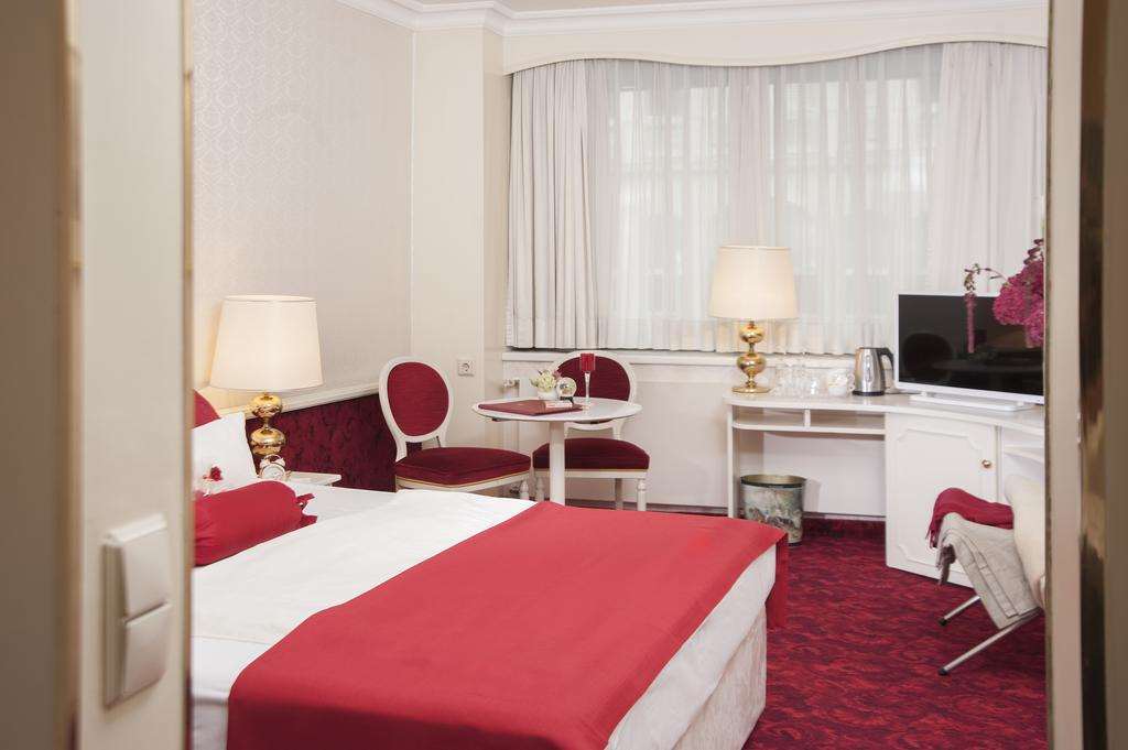 Elaya Hotel Vienna City Center Room photo
